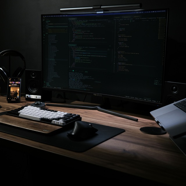 Eliott — Freelance UI/UX Designer